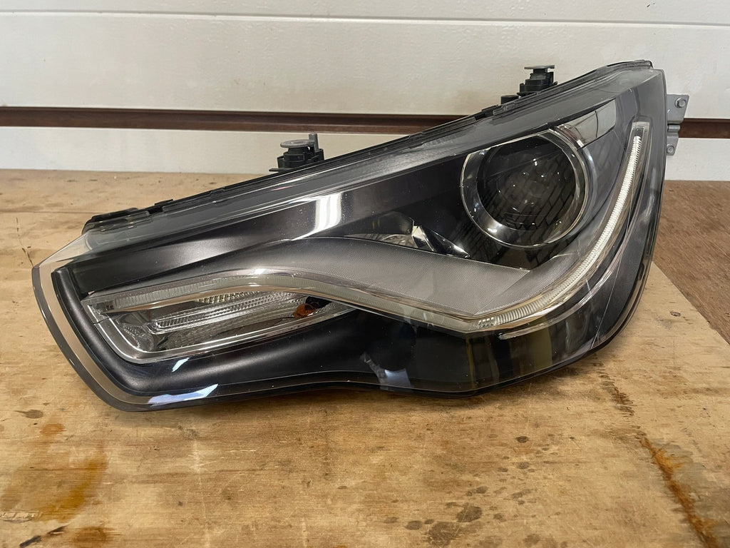 Frontscheinwerfer Audi A1 8X0941005 Xenon Links Scheinwerfer Headlight