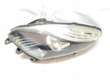 Laden Sie das Bild in den Galerie-Viewer, Frontscheinwerfer Renault Scenic 260600023R Links Scheinwerfer Headlight SCH9669590826la