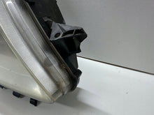Laden Sie das Bild in den Galerie-Viewer, Frontscheinwerfer Toyota Prius DBW5772 Rechts Scheinwerfer Headlight SCH4983285535fi