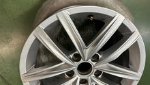 Load image into Gallery viewer, 1x Alufelge 16 Zoll 6.5&quot; 5x112 46ET Glanz Silber 5G0601025 Vw Rim Wheel