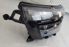 Laden Sie das Bild in den Galerie-Viewer, Frontscheinwerfer Skoda Kamiq 658941015B Full LED Links Scheinwerfer Headlight SCH1584052434ty
