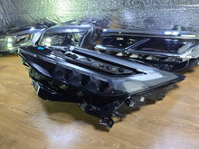 Load image into Gallery viewer, Frontscheinwerfer Toyota 81150-F4240-00 Links Scheinwerfer Headlight SCH8434357580hi