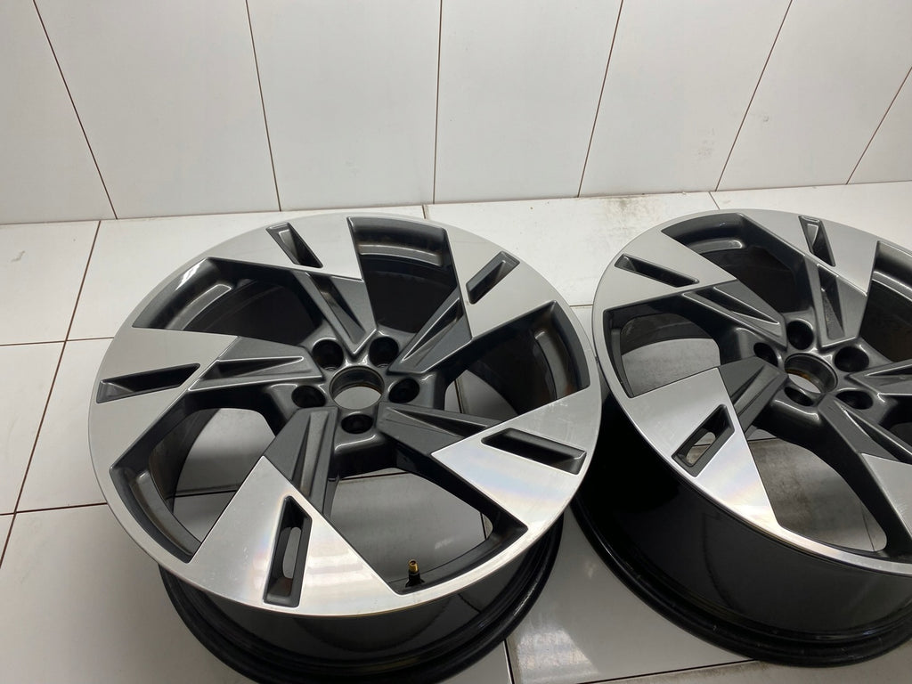 1x Alufelge 20 Zoll 9.0" 5x112 38ET 4KE601025T Audi Rim Wheel