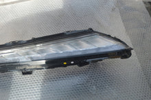 Laden Sie das Bild in den Galerie-Viewer, Frontscheinwerfer Mitsubishi Eclipse Cross I Full LED Vorderseite Headlight SCH4054486006po