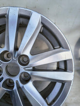 Load image into Gallery viewer, 1x Alufelge 17 Zoll 6.5" 5x114.3 46ET Mitsubishi I W Rim Wheel FEL2820020983kl