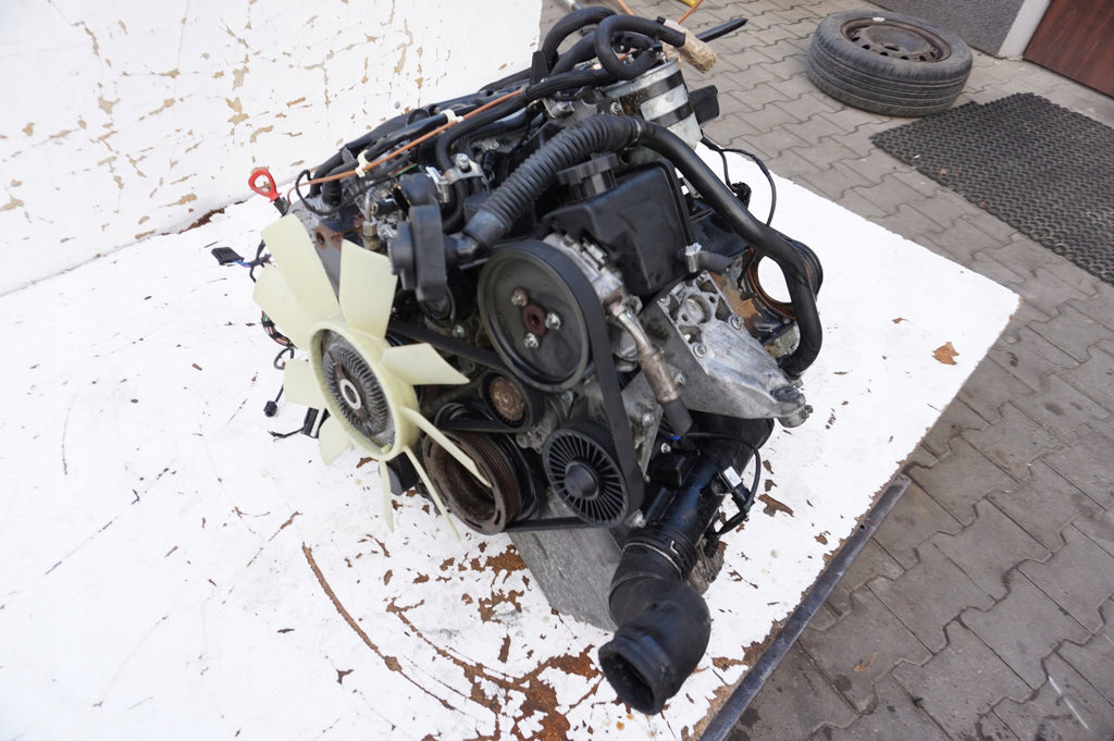 Motor Mercedes-Benz Vito W639 646982 2.2 CDI 93TKm Diesel Engine Komplett
