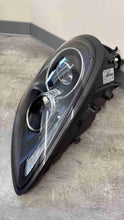 Laden Sie das Bild in den Galerie-Viewer, Frontscheinwerfer Porsche Cayman 981 98163113206 Rechts Scheinwerfer Headlight SCH9518570247ks