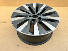 Load image into Gallery viewer, 1x Alufelge 18 Zoll 8.0&quot; 5x112 39ET Glanz Grau 4K0601025 Audi A6 C8 Mg Rim Wheel