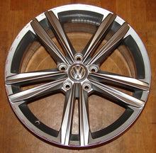 Load image into Gallery viewer, 1x Alufelge 18 Zoll 7.5&quot; 5x112 51ET 5G0601025DC VW Golf Vii Rim Wheel