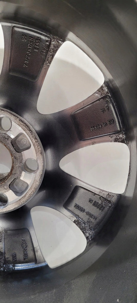 1x Alufelge 17 Zoll 7.5" 5x114.3 45ET TD320-80230 Lexus Rim Wheel