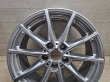 Laden Sie das Bild in den Galerie-Viewer, 1x Alufelge 17 Zoll 5x112 6896762 BMW 4 G22 G23 G26 Rim Wheel FEL1697546206ni