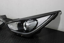 Laden Sie das Bild in den Galerie-Viewer, Frontscheinwerfer Kia Niro 92101-G5 Xenon Ein Stück (Rechts oder Links)