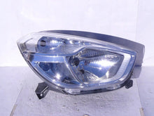 Laden Sie das Bild in den Galerie-Viewer, Frontscheinwerfer Dacia Dokker 260102414R Rechts Scheinwerfer Headlight