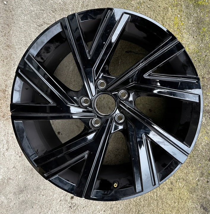 1x Alufelge 18 Zoll 7.5" 5x112 5H0601025AE VW Golf Viii Rim Wheel FEL3973186106lx