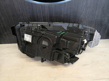 Laden Sie das Bild in den Galerie-Viewer, Frontscheinwerfer Mercedes-Benz W247 A2479067002 LED Rechts Headlight SCH6021200539ry