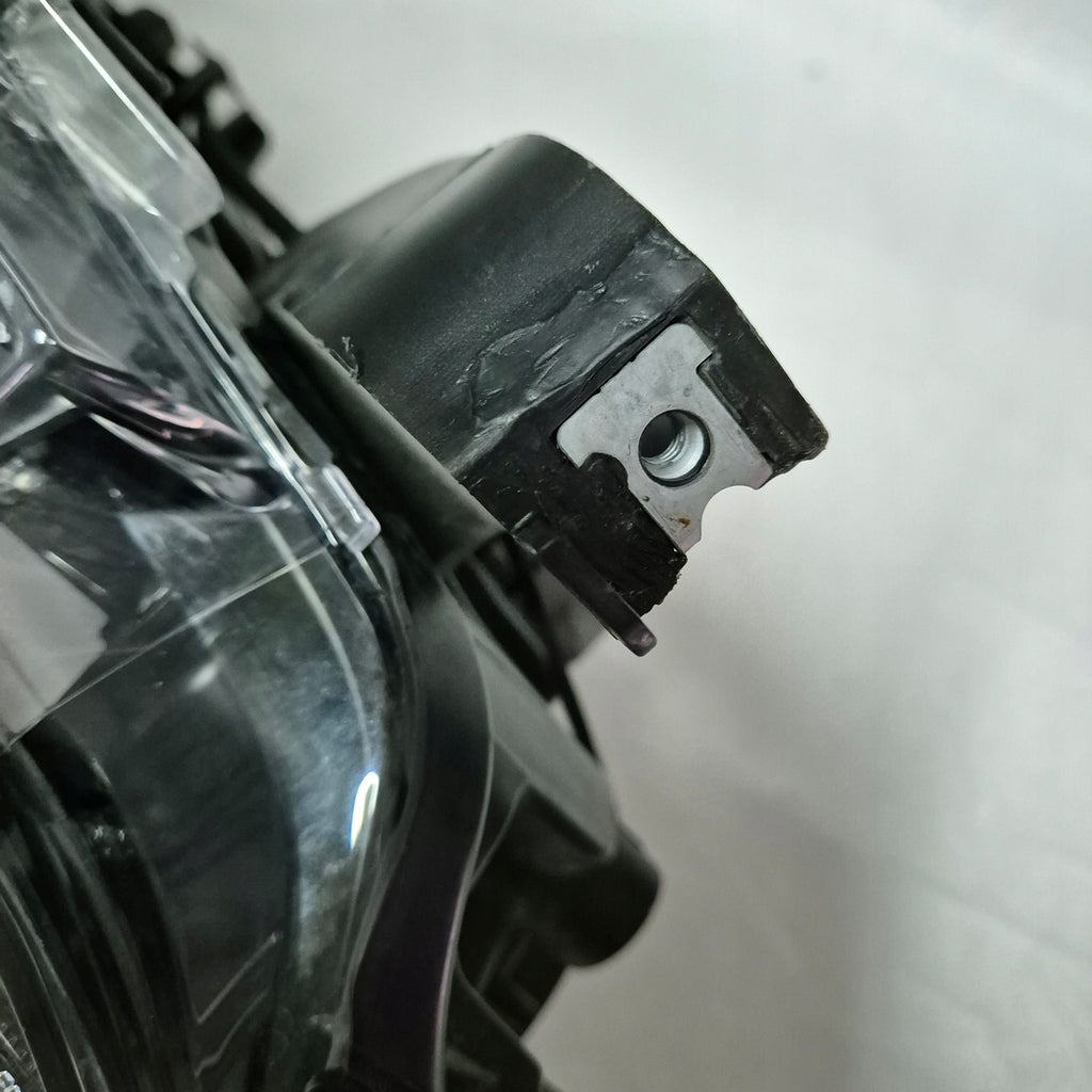 Frontscheinwerfer Mitsubishi Outlander III 8301C854 LED Rechts Headlight