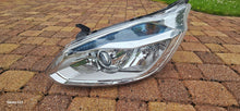 Laden Sie das Bild in den Galerie-Viewer, Frontscheinwerfer Ford Transit Custom BK21-13D153-BJ Links Headlight SCH5878646301ri