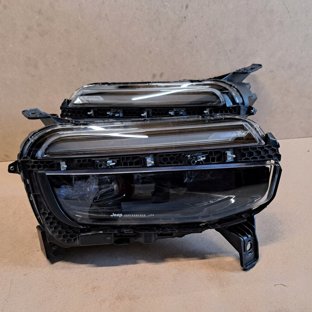 Frontscheinwerfer Jeep 52218721 52218717 LED Ein Stück (Rechts oder Links) SCH9064160427hx