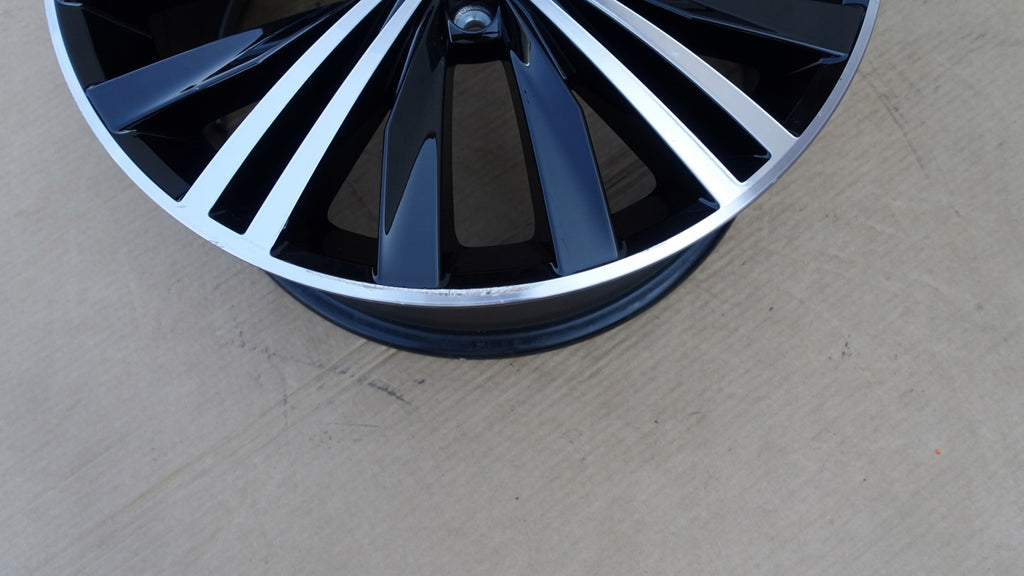 1x Alufelge 18 Zoll 7.0" 5x112 43ET Glanz Schwarz 5NA601025A VW Tiguan Rim Wheel FEL6877688092fc