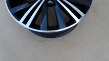 Laden Sie das Bild in den Galerie-Viewer, 1x Alufelge 18 Zoll 7.0" 5x112 43ET Glanz Schwarz 5NA601025A VW Tiguan Rim Wheel FEL6877688092fc