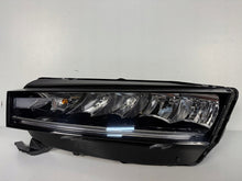 Laden Sie das Bild in den Galerie-Viewer, Frontscheinwerfer Skoda Octavia IV 5E4941015 Full LED Links Headlight SCH6575981974aw