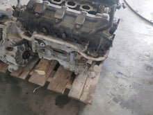 Laden Sie das Bild in den Galerie-Viewer, Motor Jeep Cherokee Kl P68164082AB 3.2 80TKm 2016 Benzin Engine Unkomplett MOT7228354899sa