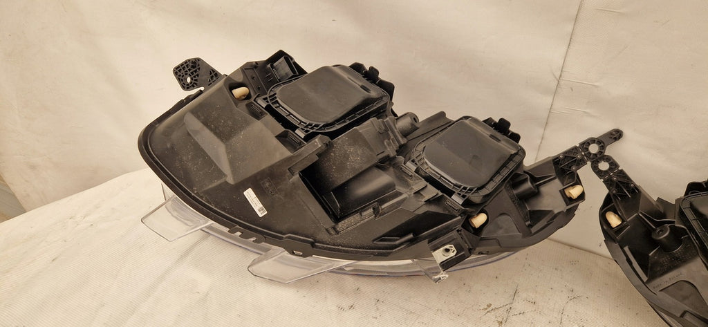 Frontscheinwerfer Opel Zafira C Vivaro 9808567680 9808567780 Rechts oder Links