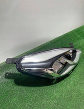 Laden Sie das Bild in den Galerie-Viewer, Frontscheinwerfer Ford Fiesta I H1BB-13W029-AK Rechts Scheinwerfer Headlight SCH2875557201dy
