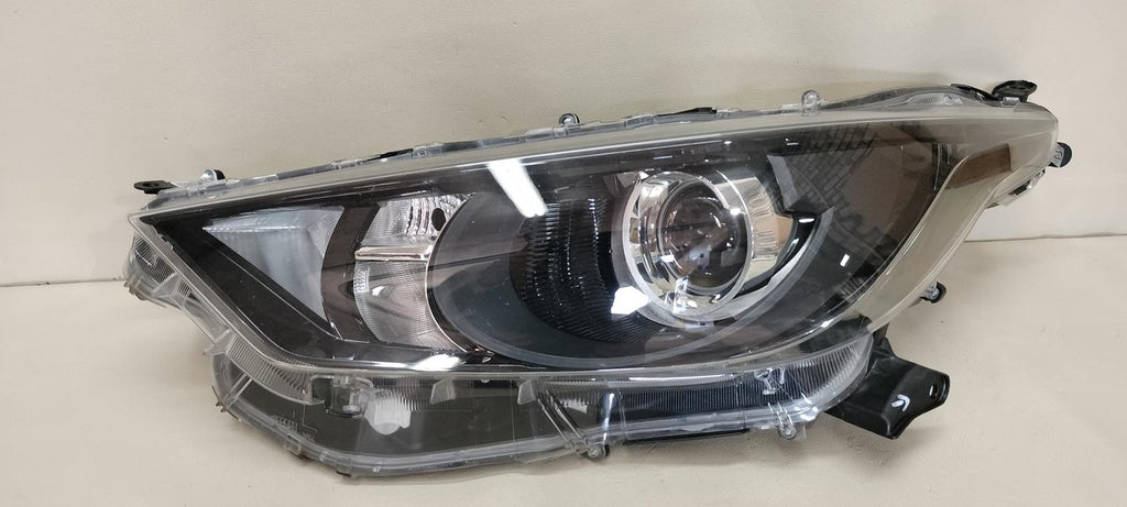 Frontscheinwerfer Toyota 4 Yaris 99226-81017 Links Scheinwerfer Headlight