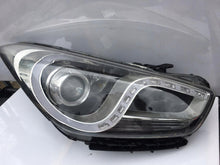 Load image into Gallery viewer, Frontscheinwerfer Hyundai I40 XENON Rechts Scheinwerfer Headlight