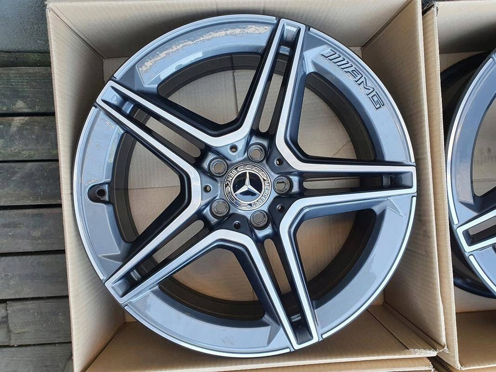 4x Alufelge 19 Zoll 7.5" 5x112 53ET Glanz A2474011500 Mercedes-Benz Glb Gla Amg FEL4125437344hq