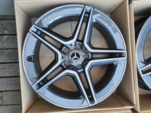 Load image into Gallery viewer, 4x Alufelge 19 Zoll 7.5" 5x112 53ET Glanz A2474011500 Mercedes-Benz Glb Gla Amg FEL4125437344hq