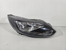Laden Sie das Bild in den Galerie-Viewer, Frontscheinwerfer Ford Focus III 124120261202 Rechts Scheinwerfer Headlight SCH4371036167gd