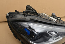Laden Sie das Bild in den Galerie-Viewer, Frontscheinwerfer Mercedes-Benz A2069068003 Rechts Scheinwerfer Headlight SCH3861598528tm