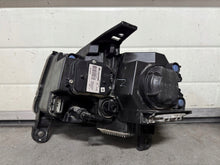 Laden Sie das Bild in den Galerie-Viewer, Frontscheinwerfer Jeep Grand Cherokee Wk2 68111034AE Ein Satz Headlight SCH1120026841tk