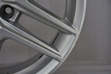 Laden Sie das Bild in den Galerie-Viewer, 4x Alufelge 17 Zoll 6.5" 5x112 28ET Glanz Silber 8W9601025D Audi Rim Wheel FEL9086777773sq