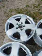 Laden Sie das Bild in den Galerie-Viewer, 4x Alufelge 16 Zoll 7.5&quot; 5x112 45420 Mercedes-Benz Rim Wheel