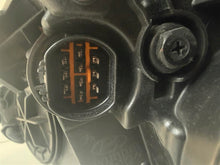Laden Sie das Bild in den Galerie-Viewer, Frontscheinwerfer Hyundai Ix20 Links Scheinwerfer Headlight SCH2146445040cc