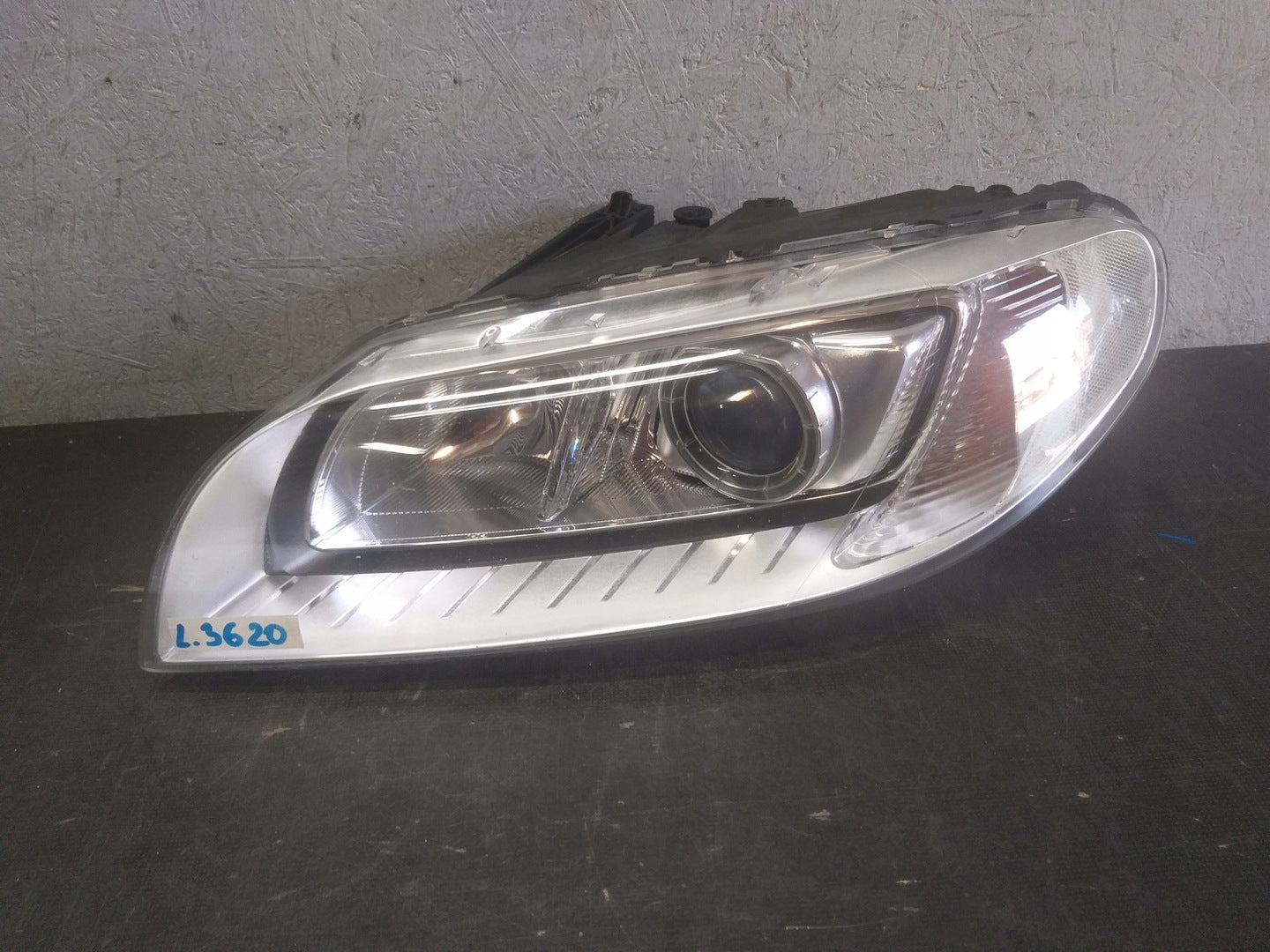 Frontscheinwerfer Volvo S80 V70 31420013 Xenon Links Scheinwerfer Headlight