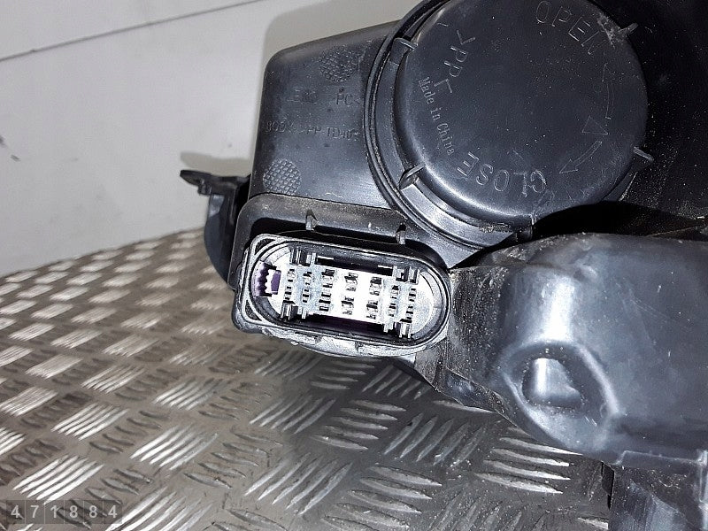 Frontscheinwerfer Ford Focus F1EB-13W029-N Rechts Scheinwerfer Headlight SCH9721690509ds