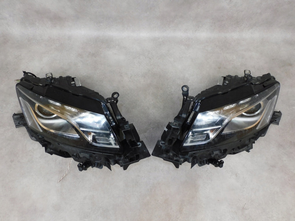 Frontscheinwerfer Audi Q5 8R0941003 8R0941004 Xenon Rechts oder Links SCH6633148525zo