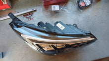 Laden Sie das Bild in den Galerie-Viewer, Frontscheinwerfer Opel Crossland X 39153432 Full LED Rechts Headlight SCH6453617637mu