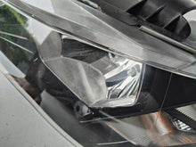 Laden Sie das Bild in den Galerie-Viewer, Frontscheinwerfer Seat Ibiza I 6J1941021K Links Scheinwerfer Headlight SCH8746618862ry