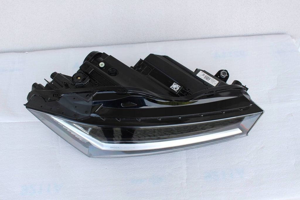 Frontscheinwerfer Skoda Superb 3P1941016 Rechts Scheinwerfer Headlight SCH2417010678qr
