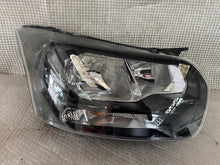 Laden Sie das Bild in den Galerie-Viewer, Frontscheinwerfer Ford Transit GK31-13W029-BC Rechts Scheinwerfer Headlight
