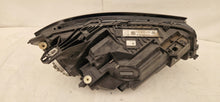 Laden Sie das Bild in den Galerie-Viewer, Frontscheinwerfer Mercedes-Benz A1769068900 LED Links Scheinwerfer Headlight