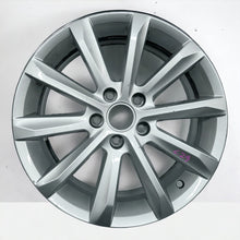 Load image into Gallery viewer, 1x Alufelge 17 Zoll 6.5&quot; 5x112 41ET Glanz Silber 3G0601025C VW Passat Rim Wheel