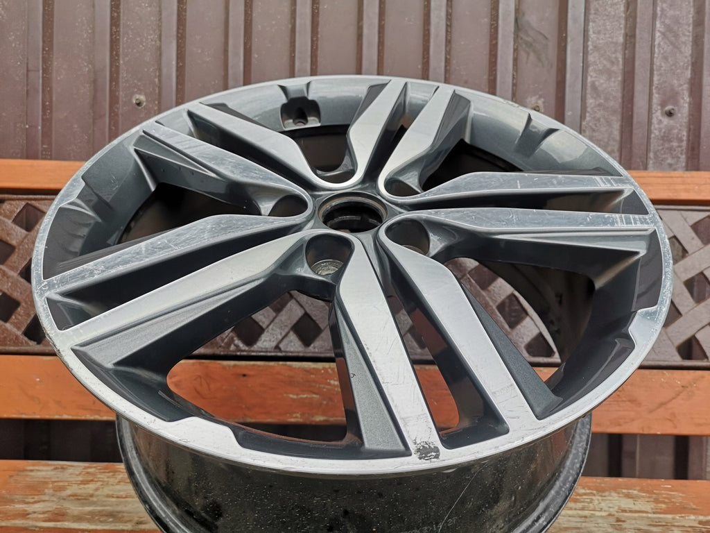 1x Alufelge 18 Zoll 7.5" 5x114.3 55ET 52910-B2400, 52910-B2500 Kia Soul