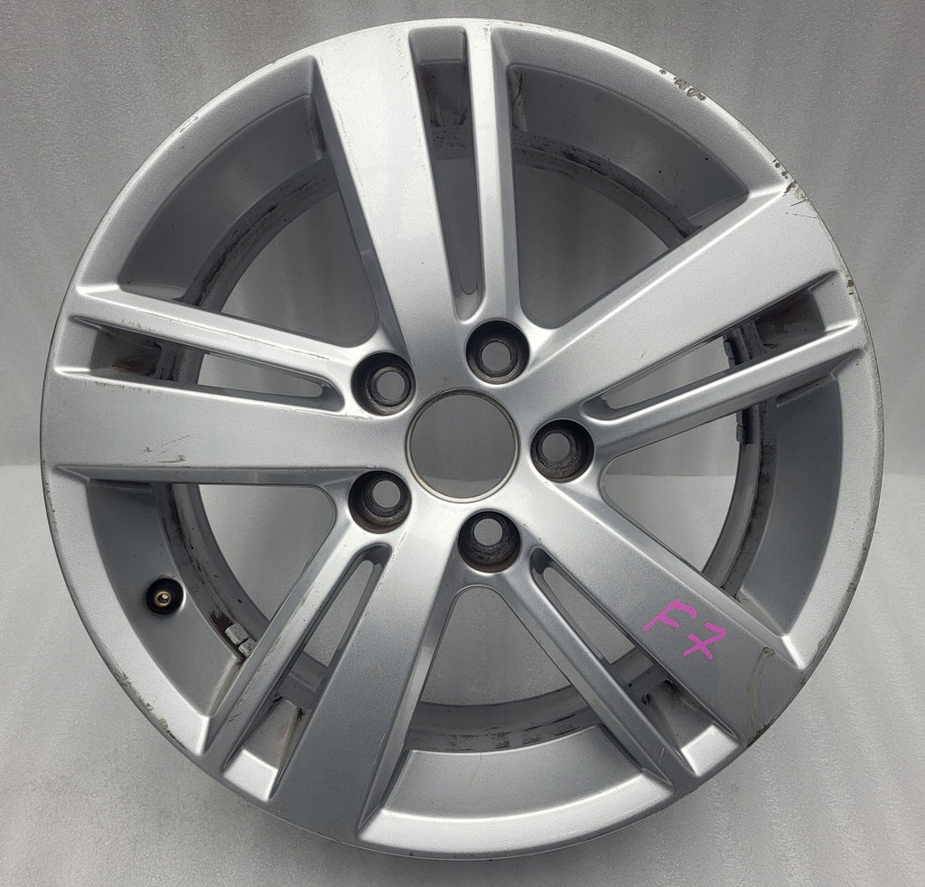 1x Alufelge 15 Zoll 6.0" 5x100 40ET Glanz Silber 6R0601025AC MA-DAR81 VW Polo FEL6544031947dz