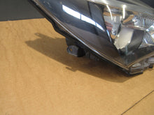 Load image into Gallery viewer, Frontscheinwerfer Toyota Yaris Rechts Scheinwerfer Headlight